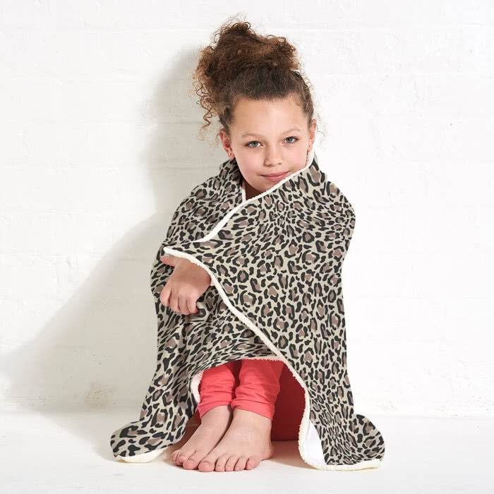 ClaireaBella Girls Leopard Print Hooded Blanket - Image 4