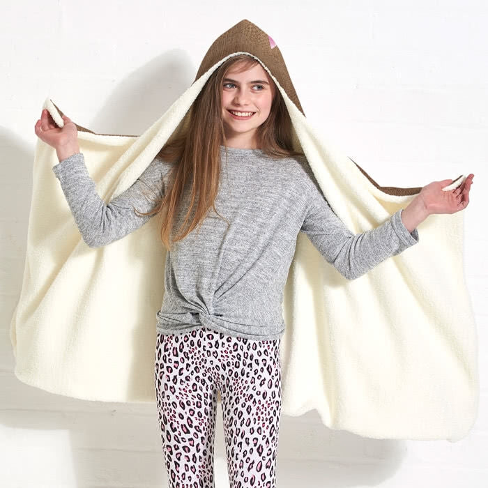 ClaireaBella Girls Jute Print Hooded Blanket - Image 2
